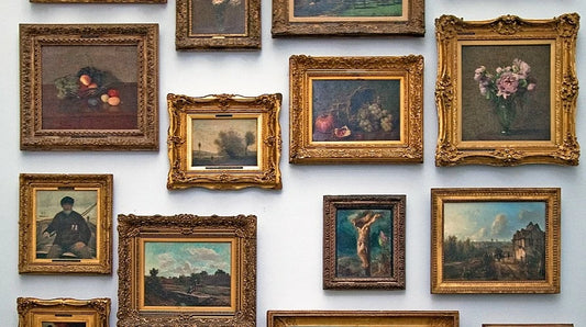 What aspects should you consider when choosing a art frame?