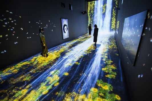 Interactive works of art: how artists interact with viewers