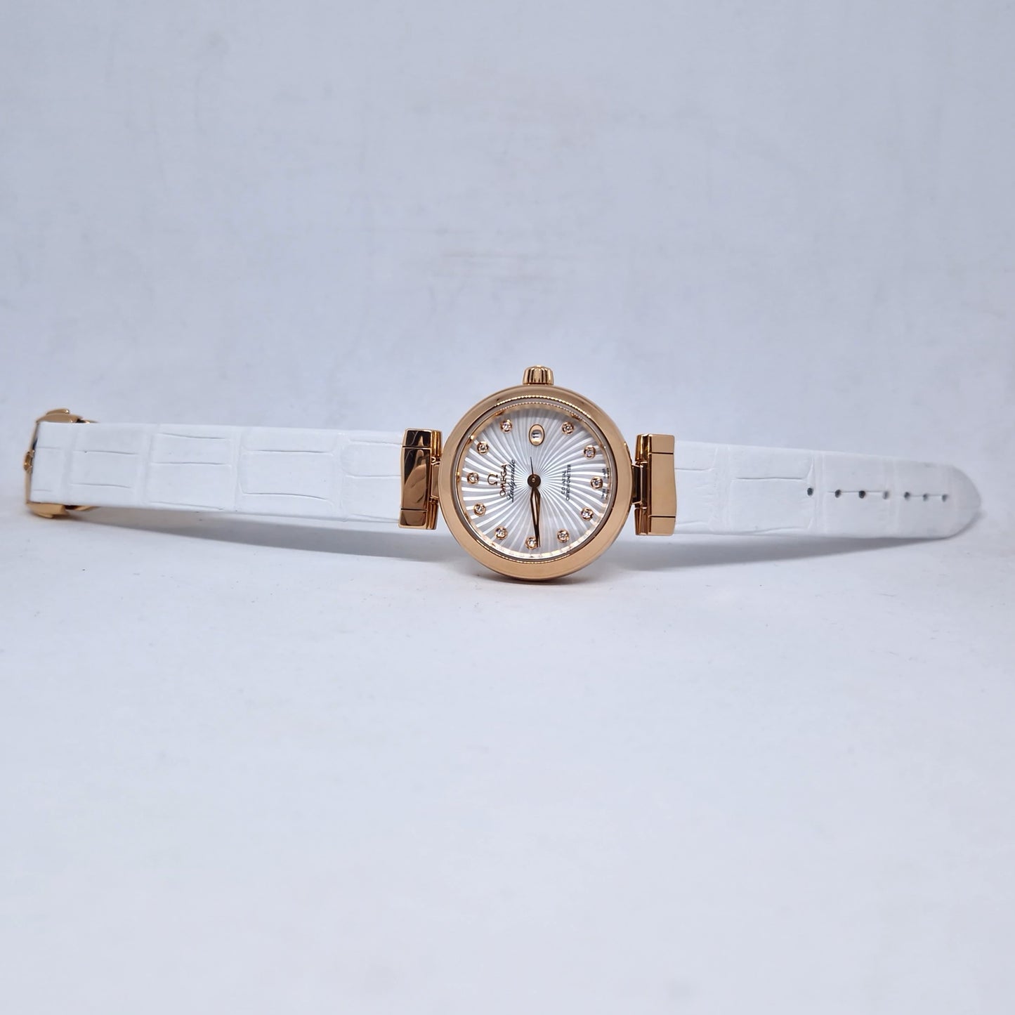 Omega De Ville Ladymatic 425.63.34.20.55.001 Gold 750 Diamonds