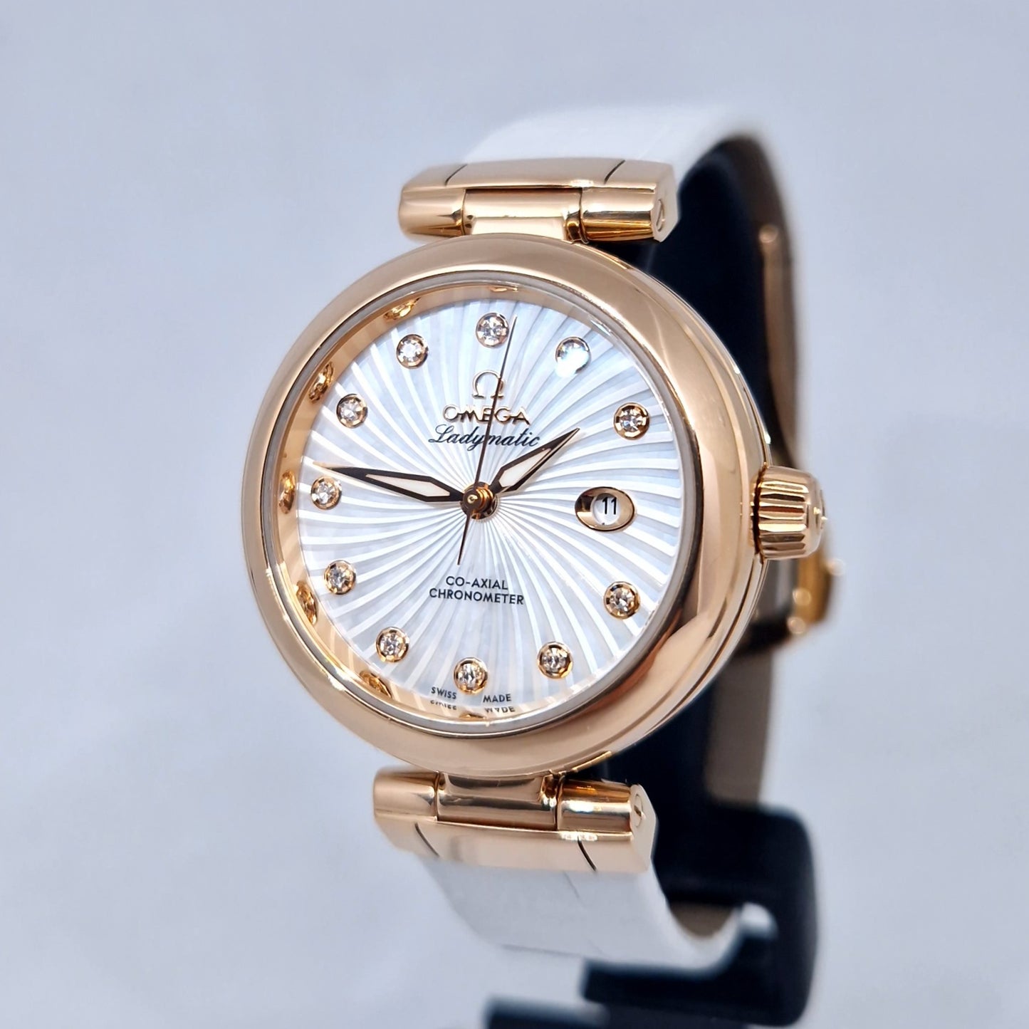 Omega De Ville Ladymatic 425.63.34.20.55.001 Gold 750 Diamonds