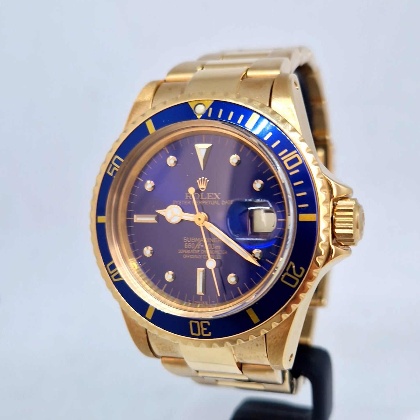 Rolex Submariner Date 1680 18K Gold