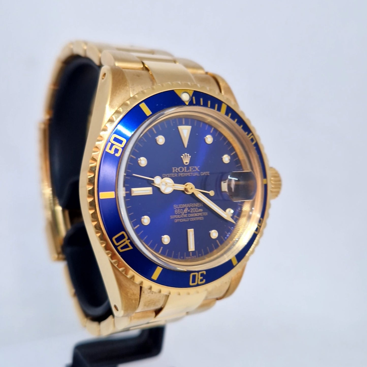 Rolex Submariner Date 1680 18K Gold