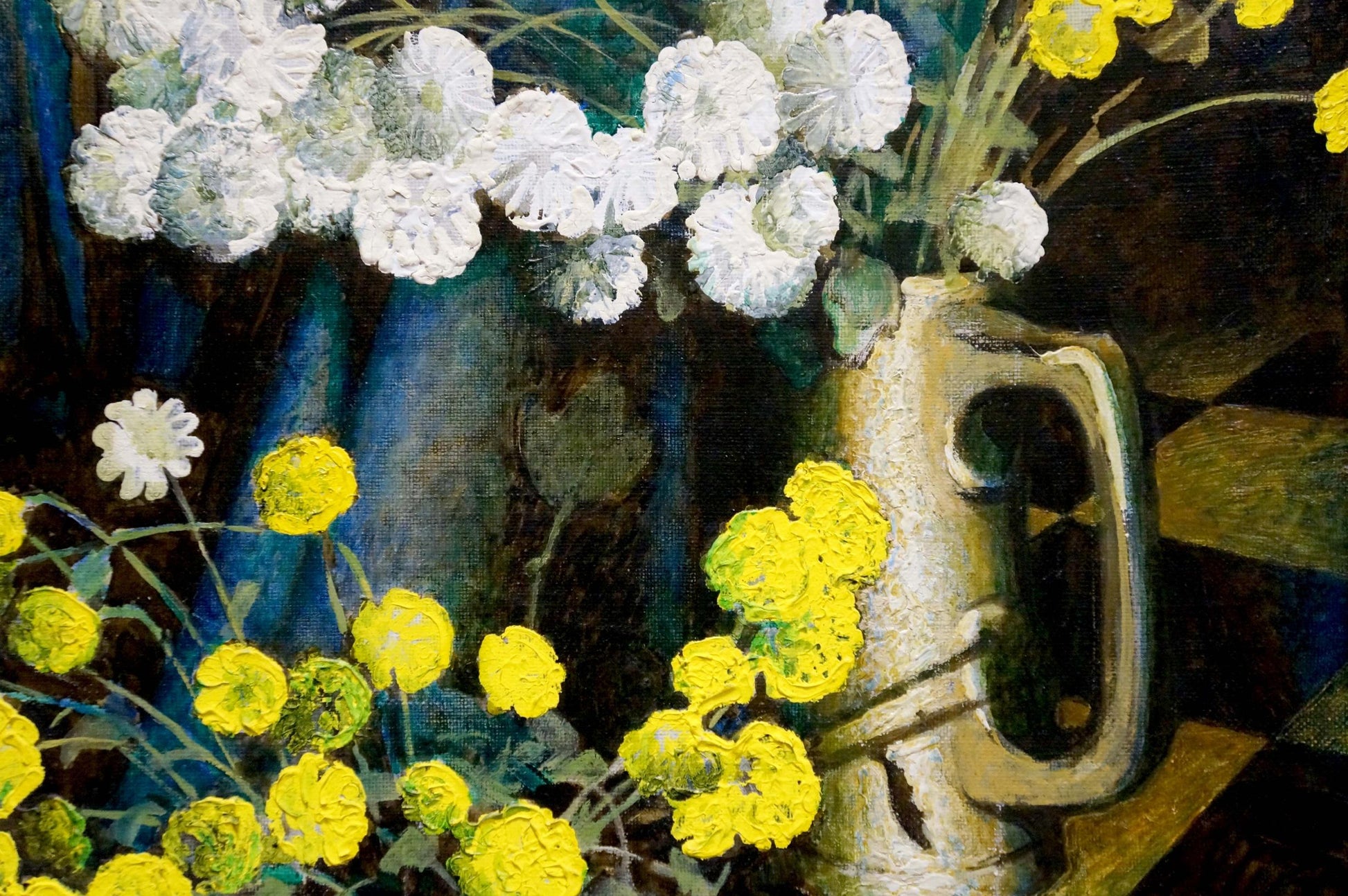 Through his oil painting, Panich explores the serene charm of white and yellow flowers