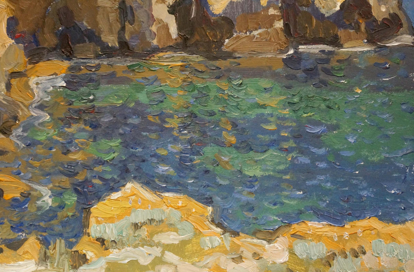Yuri Alexandrovich Konovalov's oil piece depicts the scenery near a cliff