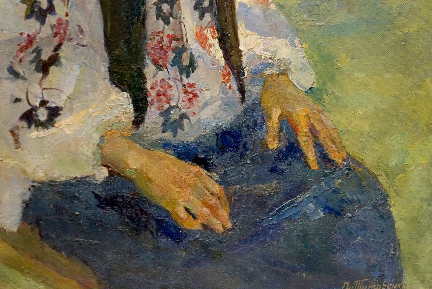 Within the oil painting, Odarka Anatoliivna Tytarenko illustrates the character of a grandmother