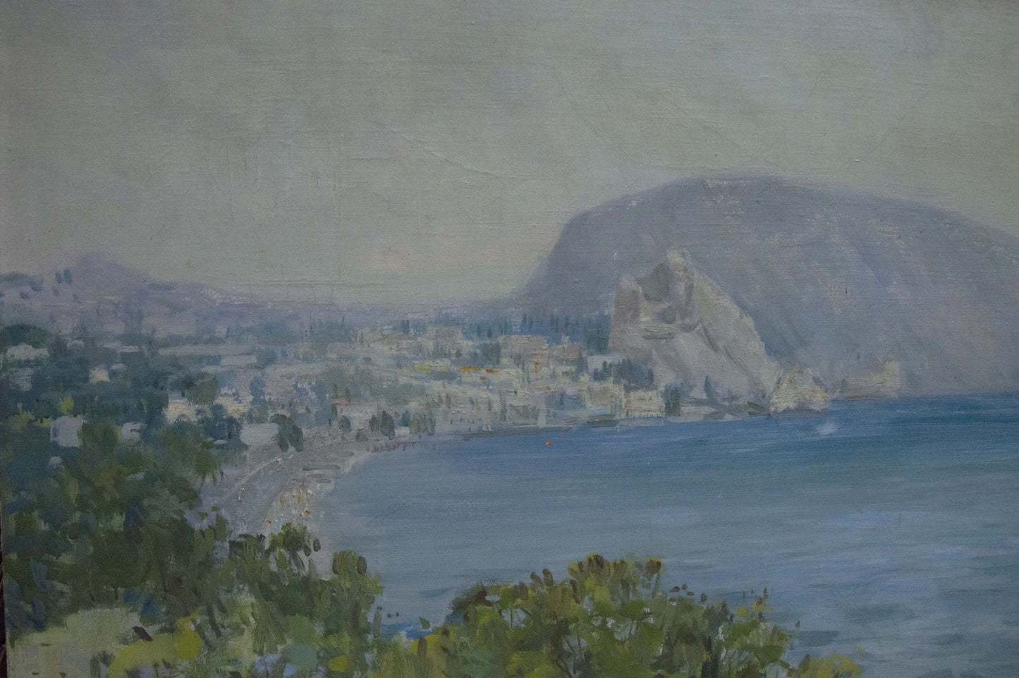 Daniil Ivanovich Bezugly's oil painting depicting the charm of Yalta