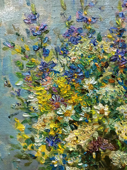 Nikolai Fedorovich Kalashnik painted daisies in an oil painting