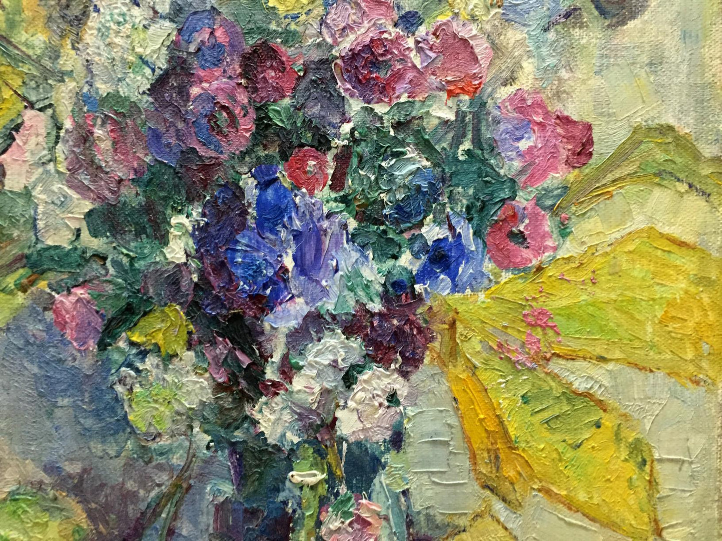 Oil painting Flowers Vera Dovgalevskaya